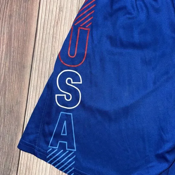 Boys Under Armour Small Shorts - Picture 4 of 5